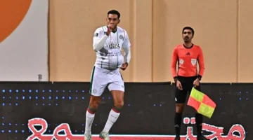 كوكا يسجل في خسارة الاتفاق بثلاثية أمام الحزم بالدوري السعودي